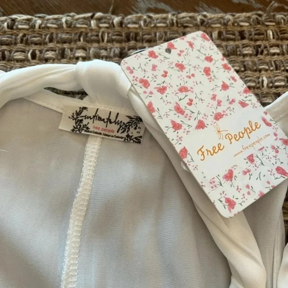 Free People Silky Top Blouse‎ NWT - Picture 8 of 9